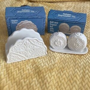 Napkin holder and Salt and Pepper Set with Tray